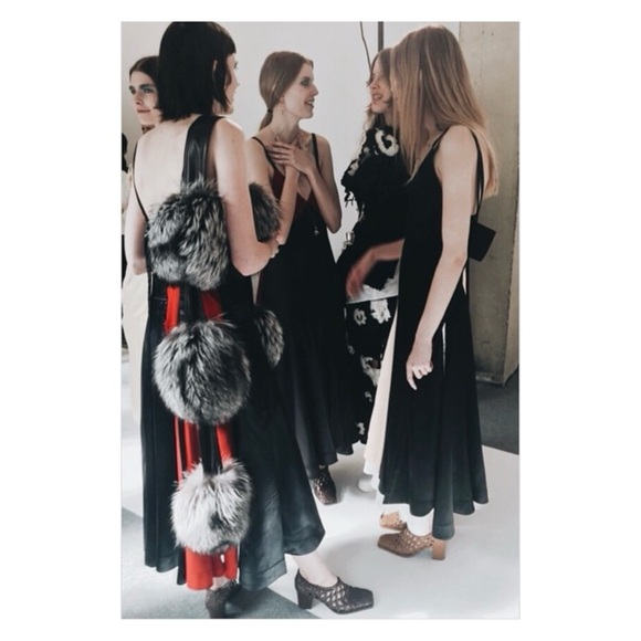 CÉLINE SILVER FOX FUR POM POM & BLACK LEATHER BOA SCARF BY PHOEBE PHILO - Picture 10 of 16